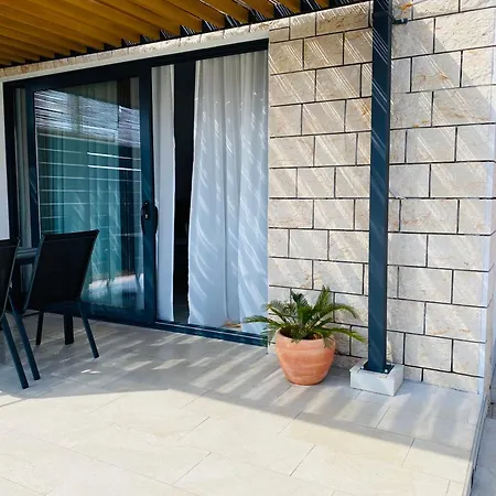 Il Giardino Apartment *
