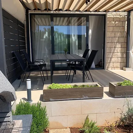 Il Giardino Apartment *
